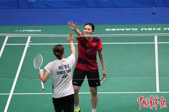 大运会香港游泳冠军_大运游泳冠军香港会赢吗_大运游泳