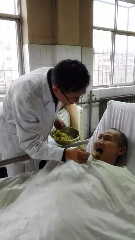 医院鼻饲营养液有哪些_医院鼻饲营养餐怎么做_医院鼻饲营养液公费还是自费