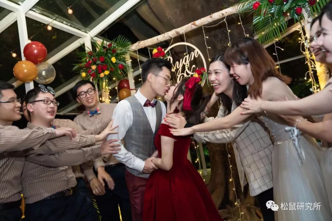 结婚司仪俗气问问题时怎么问_结婚时司仪问的俗气问题_结婚司仪套路问话
