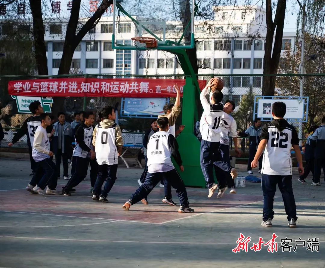 景贝小学篮球比赛_观文小学篮球比赛_前村小学篮球赛冠军有哪些