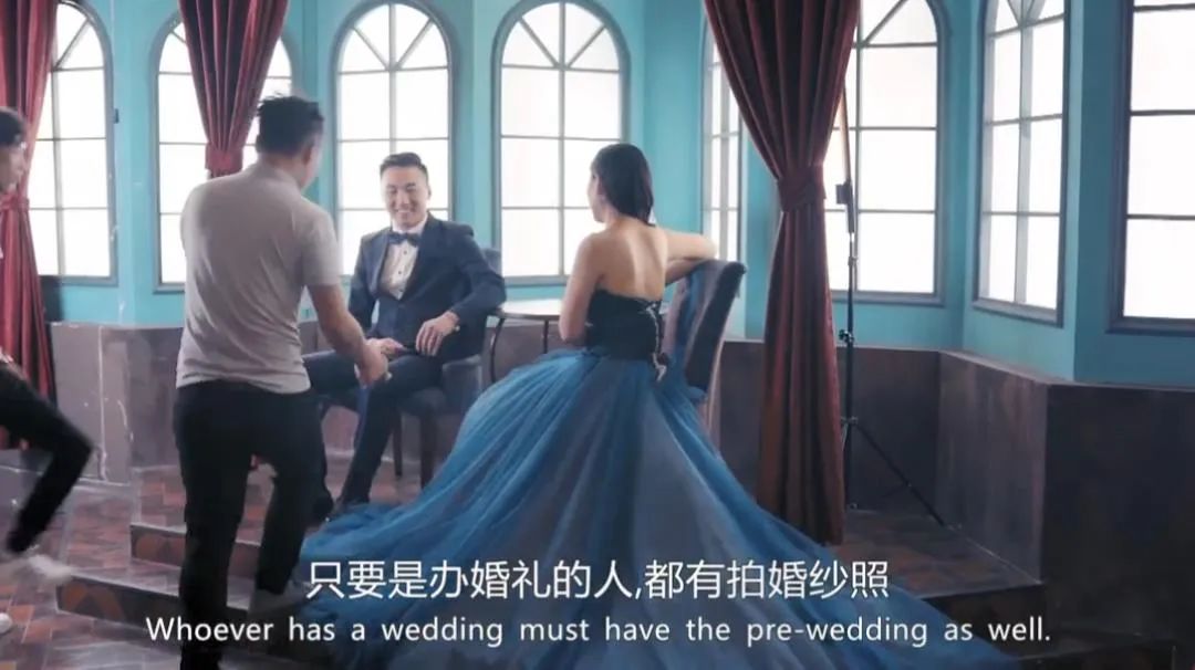 用拍婚纱照的钱请婚礼跟拍_拍婚纱照的钱该谁出_婚纱照钱谁拿