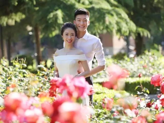 美团婚纱照准备东西多少钱_婚纱店怎么上美团_美团婚纱摄影要交定金