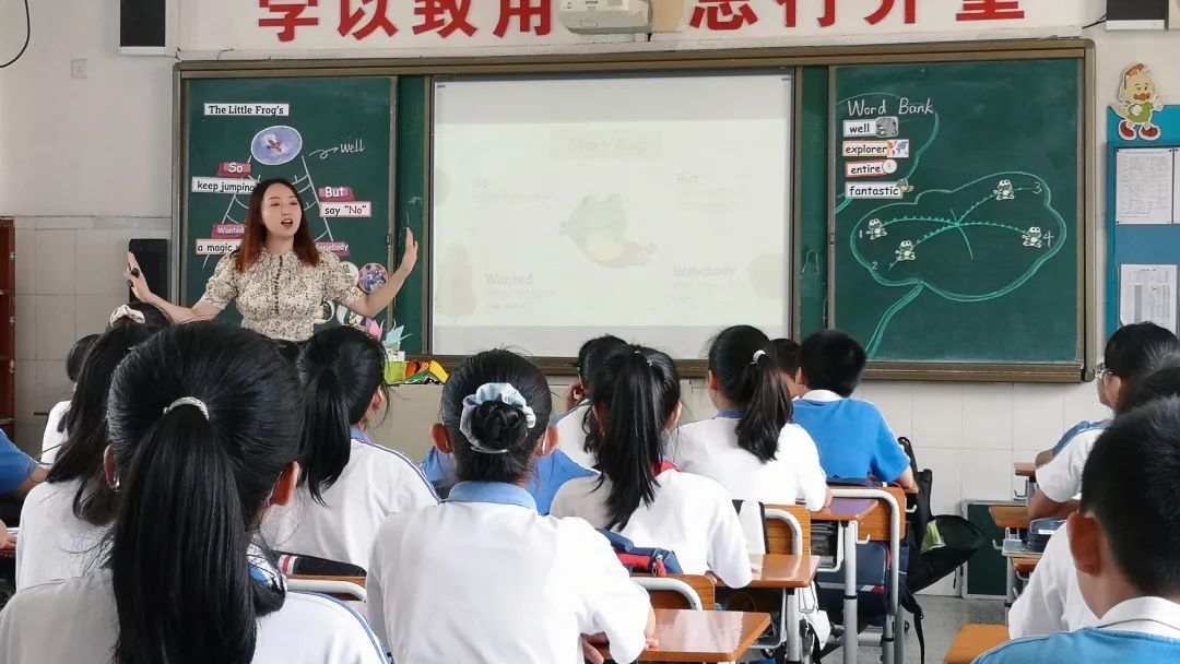 南山区小学篮球赛比赛规则_上万小学篮球比赛_小学生的篮球比赛