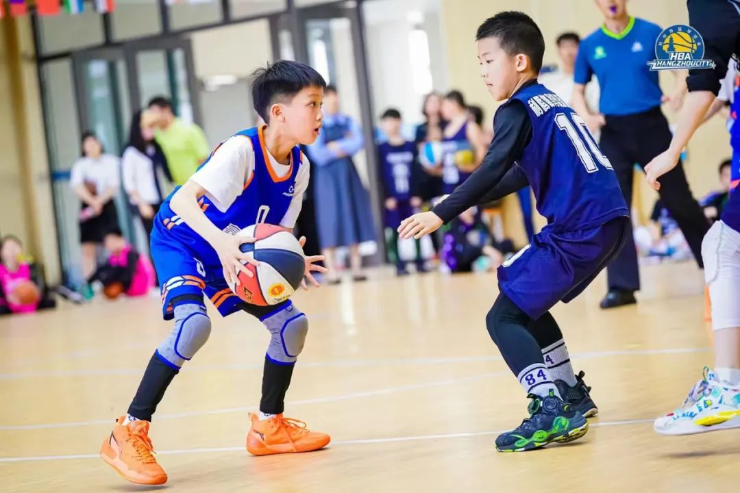 小学篮球规则教学视频_小学篮球竞赛规程_小学篮球比赛的规则