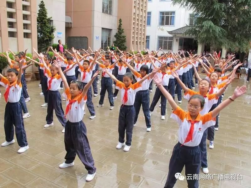 全体小学生广播体操_全民小学生广播体操_小学生广播体操全身运动