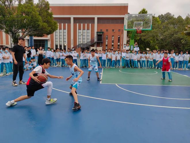 广州小学生联赛篮球冠军_广州小学生篮球比赛_2020广州市中学生篮球