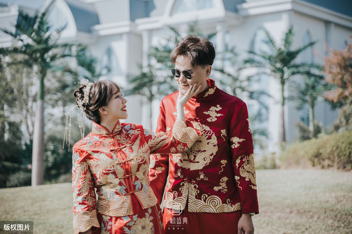 婚纱照服装风格有哪些_内景汉服婚纱照风格特点_婚纱有汉服风格的吗