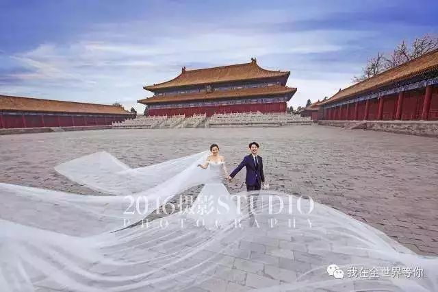 婚纱照外景选花_婚纱选外景照花多少钱_外景婚纱选择