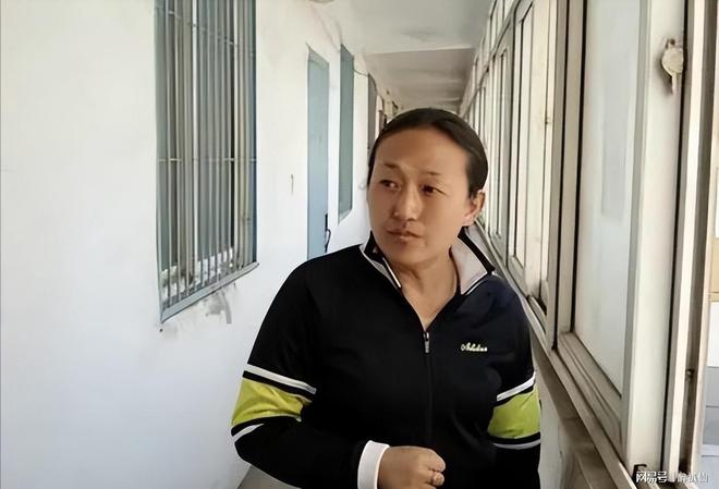 辽宁女子举重冠军给人搓澡_辽宁举重女子冠军搓澡人是谁_辽宁举重运动员女子