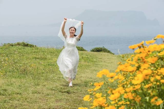 内蒙古拍婚纱_内蒙草原拍婚纱照季节_内蒙拍婚纱去哪里拍好