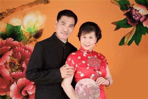 婚纱照可以不拍外景吗_婚纱照拍外景穿什么衣服好看_婚纱外景照拍可以戴眼镜吗