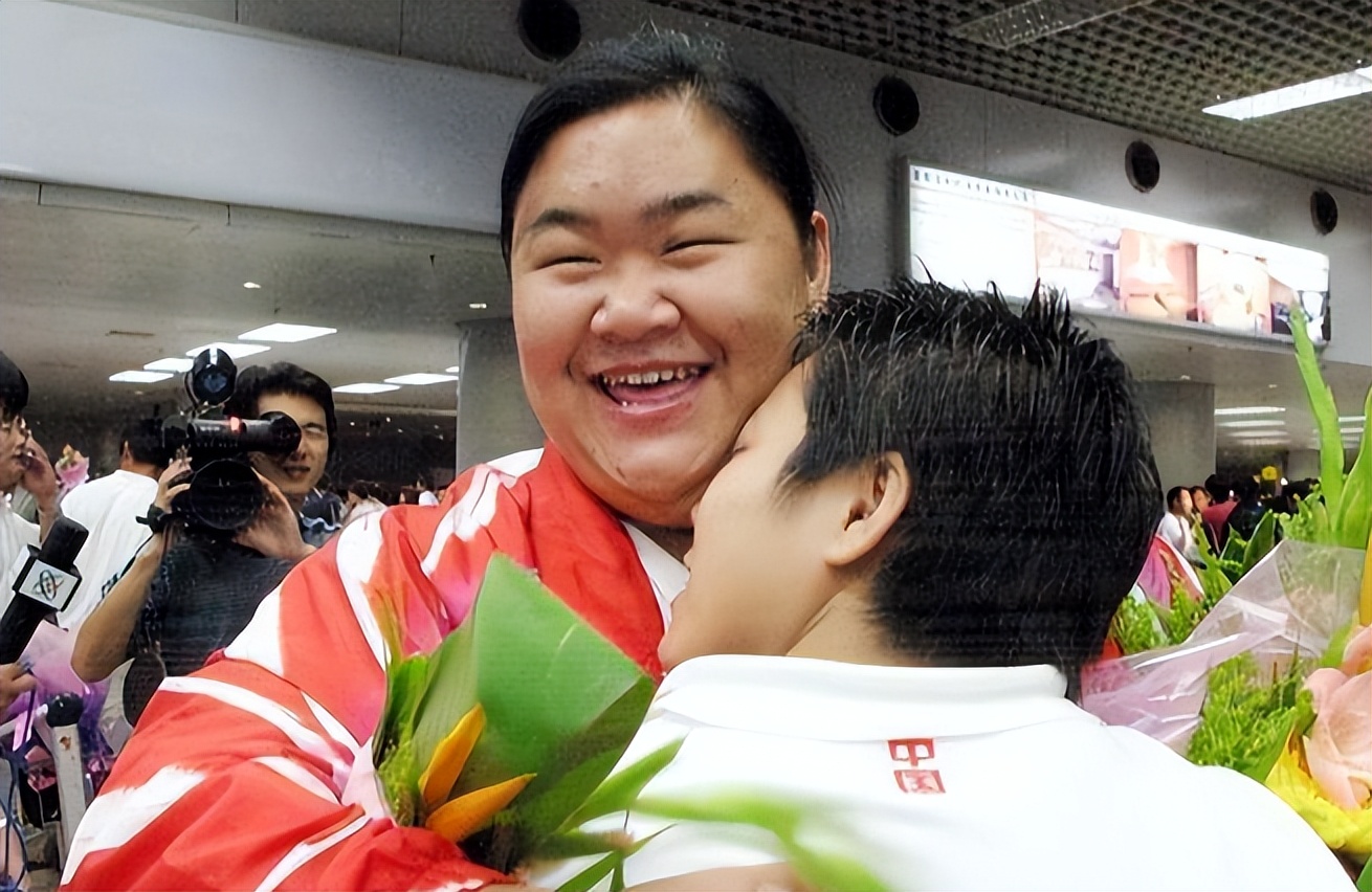 烟台选手举重女子冠军都有谁_山东烟台举重冠军_女子举重冠军烟台选手