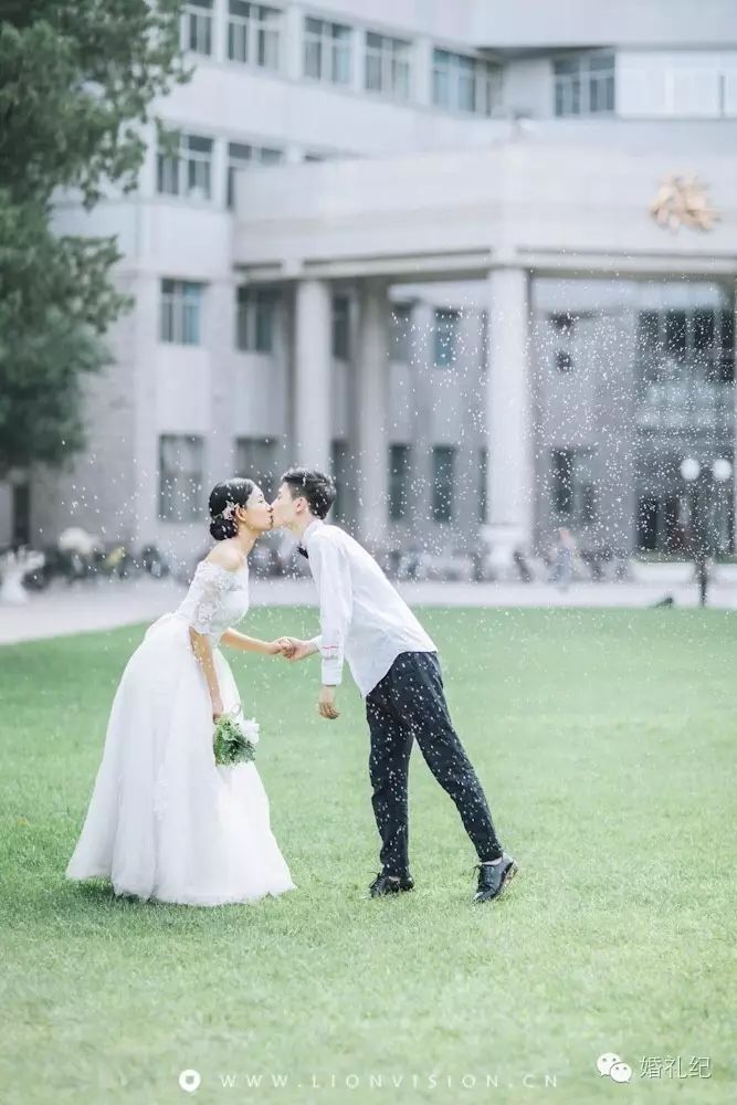 中式婚纱照拍摄_中式婚纱拍照姿势_内景中式婚纱照拍照场景