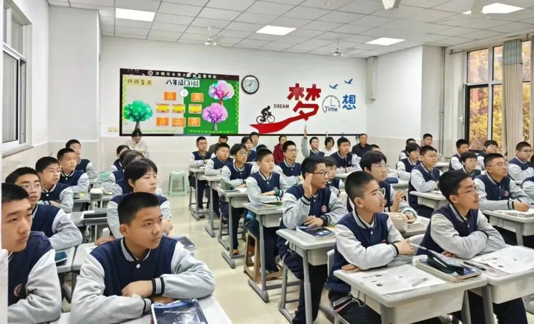 高中生跳高比赛_中学跳高比赛_高中校园跳高比赛规则有哪些