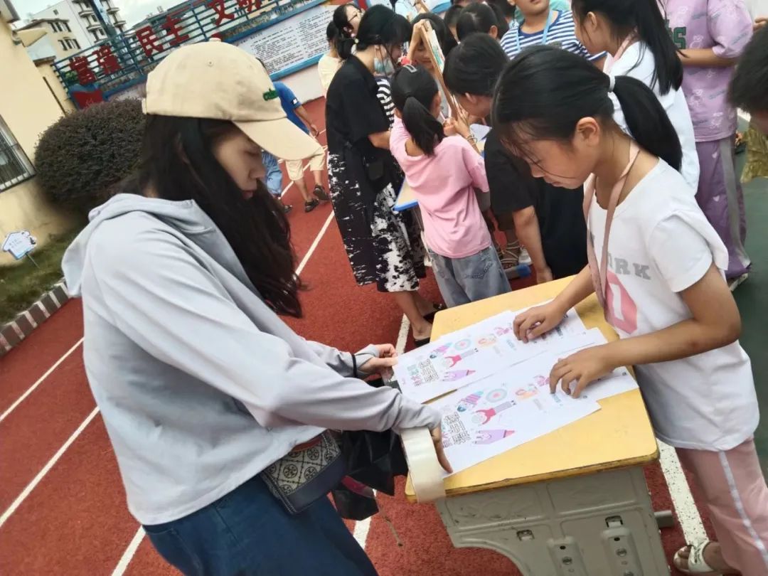 小学篮球教程_团战篮球技巧教学小学生_小学篮球队战术