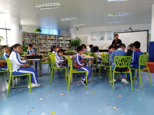 团战篮球技巧教学小学生_小学篮球战术训练视频_小学篮球怎么教