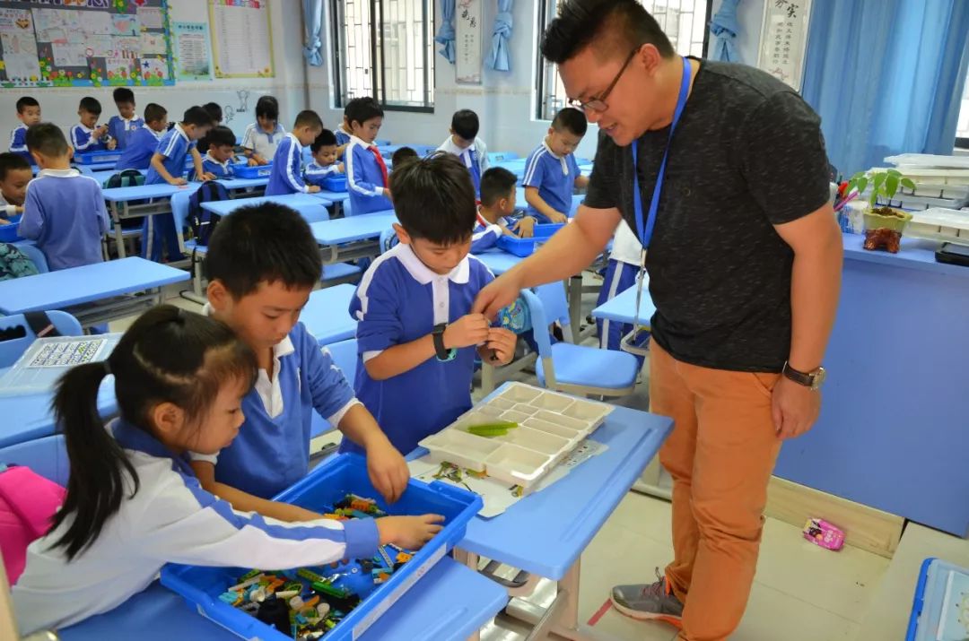 小学篮球怎么教_团战篮球技巧教学小学生_小学篮球战术训练视频